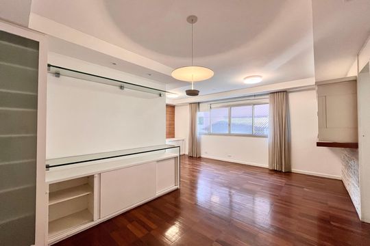 Sala  de apartamento para alugar com 2 quartos, 92m² em Leblon, Rio de Janeiro