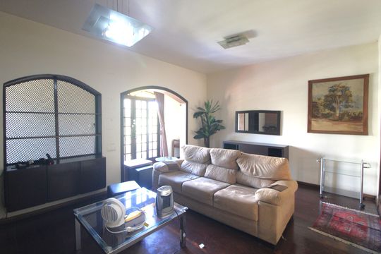 Sala de casa para alugar com 4 quartos, 409m² em Vila Campo Grande, São Paulo