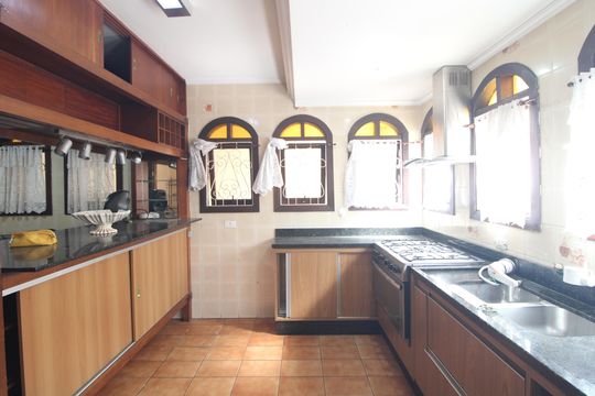 Cozinha de casa para alugar com 4 quartos, 409m² em Vila Campo Grande, São Paulo
