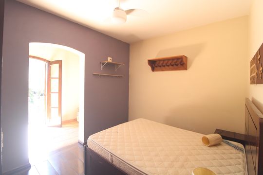 Suíte 2 de casa para alugar com 4 quartos, 409m² em Vila Campo Grande, São Paulo