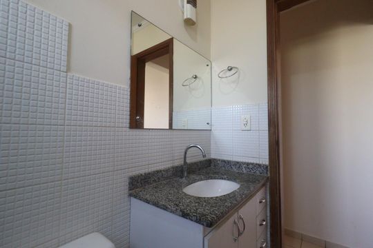 Banheiro de apartamento para alugar com 1 quarto, 31m² em Subsetor Sul - 3 (s-3), Ribeirão Preto
