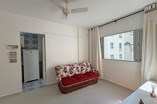 Sala de apartamento para alugar com 1 quarto, 47m² em Itararé, Santos