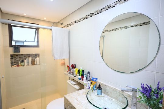 Banheiro  de apartamento à venda com 2 quartos, 163m² em Butantã, São Paulo