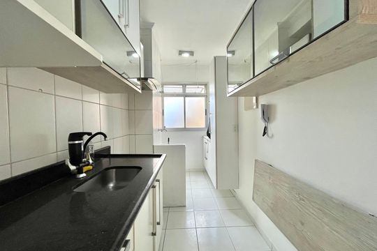 Cozinha de apartamento à venda com 2 quartos, 48m² em Parque Jabaquara, São Paulo