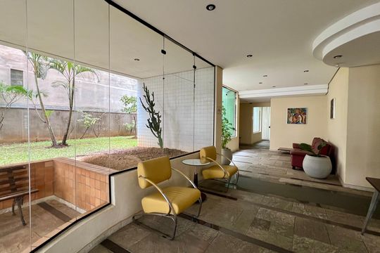 Hall de entrada de apartamento à venda com 2 quartos, 60m² em Pinheiros, São Paulo