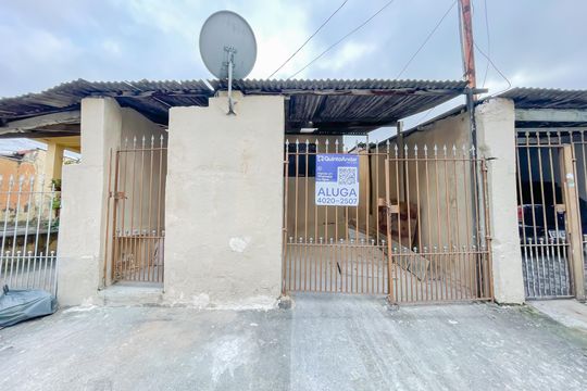 Fachada de casa para alugar com 2 quartos, 55m² em Remédios, Osasco