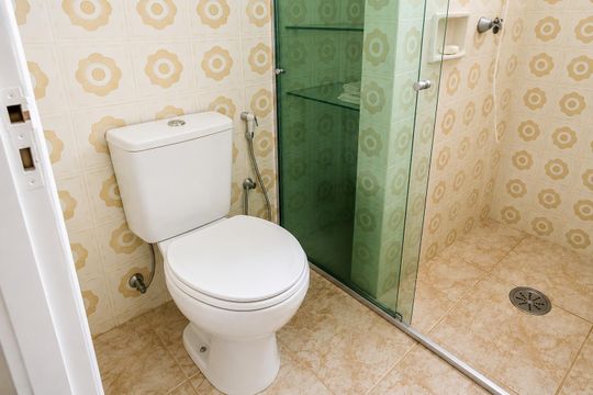Banheiro de apartamento à venda com 3 quartos, 70m² em Conjunto Residencial Parque Bandeirantes, Campinas