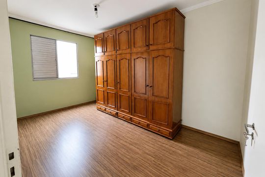 Quarto de apartamento à venda com 3 quartos, 70m² em Conjunto Residencial Parque Bandeirantes, Campinas