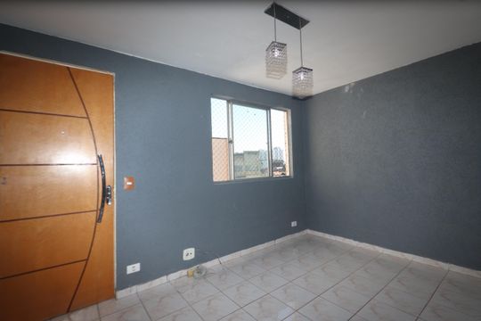 Sala de apartamento para alugar com 2 quartos, 44m² em Vila Antonieta, São Paulo