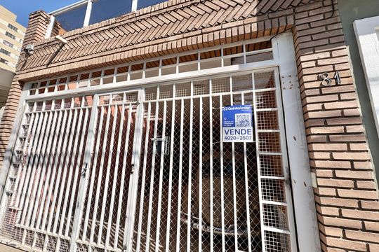 Fachada de casa à venda com 3 quartos, 115m² em Vila Palmeiras, São Paulo