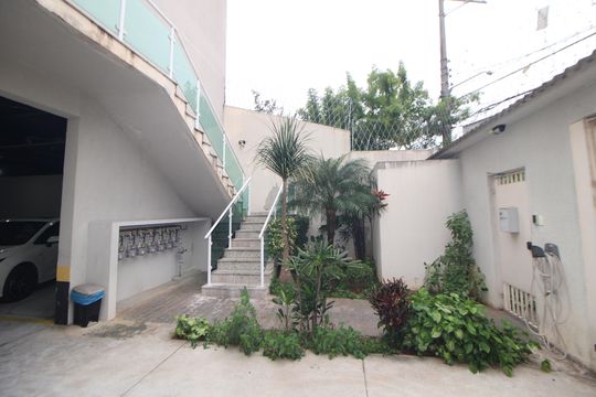 Garagem de casa de condomínio para alugar com 2 quartos, 79m² em Parada Inglesa, São Paulo