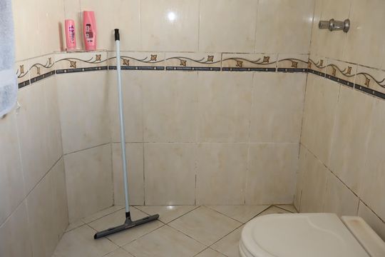 Banheiro de casa à venda com 2 quartos, 165m² em Parque Residencial Oratorio, São Paulo