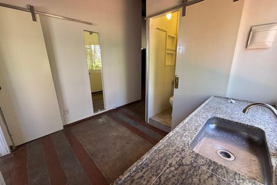 Cozinha de apartamento para alugar com 2 quartos, 45m² em Colônia Agrícola Águas Claras, Brasília