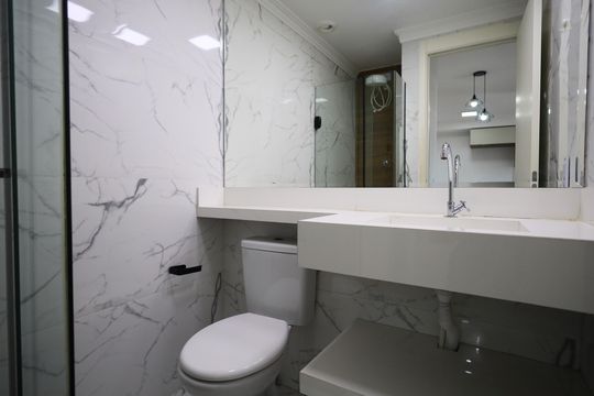 Banheiro de apartamento à venda com 2 quartos, 40m² em Padroeira, Osasco