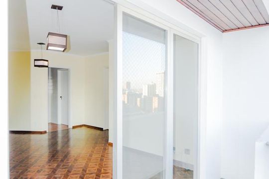 Varanda  de apartamento à venda com 3 quartos, 100m² em Jardim Barbosa, Guarulhos