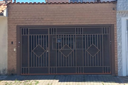 Fachada de casa à venda com 3 quartos, 146m² em Vila Jordanopolis, São Bernardo do Campo
