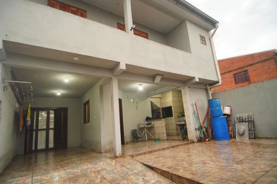 Quintal de casa à venda com 2 quartos, 200m² em Santos Dumont, São Leopoldo