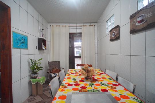 Sala de Jantar de casa à venda com 2 quartos, 200m² em Santos Dumont, São Leopoldo