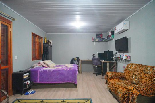 Suíte 2 de casa à venda com 2 quartos, 200m² em Santos Dumont, São Leopoldo