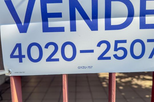 Fachada de casa à venda com 3 quartos, 156m² em Itaim Bibi, São Paulo