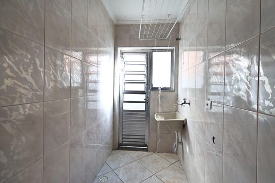 Lavanderia de apartamento para alugar com 3 quartos, 75m² em Vila Valparaíso, Santo André