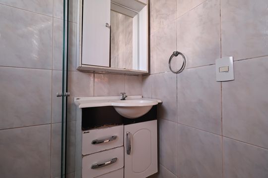 Banheiro da suíte  de apartamento para alugar com 3 quartos, 75m² em Vila Valparaíso, Santo André