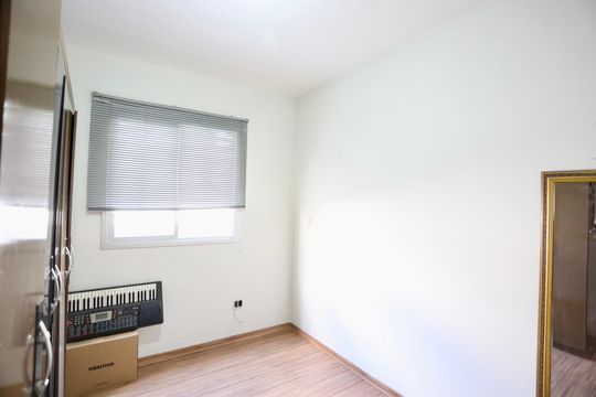 Quarto 2 de apartamento à venda com 3 quartos, 77m² em Europa, Contagem