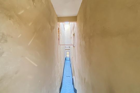 Escada  de casa à venda com 2 quartos, 276m² em Parque Cisper, São Paulo