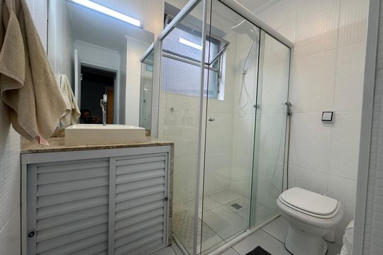 Banheiro 1 de apartamento para alugar com 3 quartos, 105m² em Itararé, São Vicente