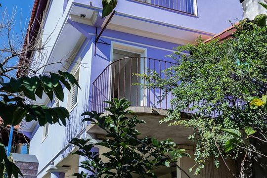 Fachada fundos de casa para alugar com 2 quartos, 130m² em Jardim Vista Linda, São Paulo