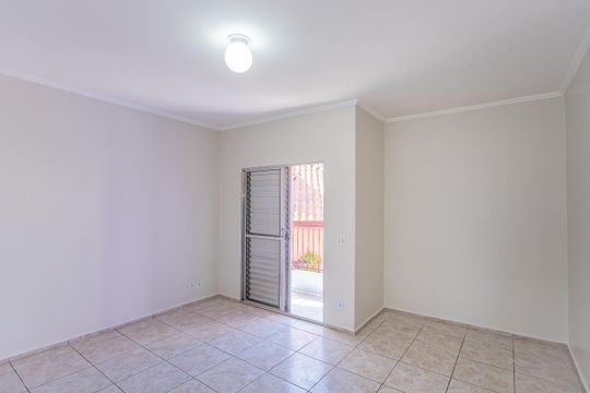 Quarto 2 de casa para alugar com 2 quartos, 130m² em Jardim Vista Linda, São Paulo