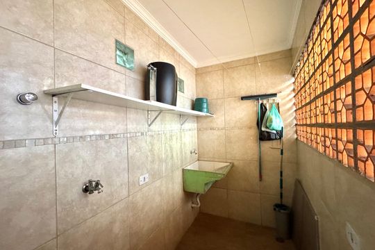 Área de Serviço de casa para alugar com 2 quartos, 76m² em Bandeiras, Osasco