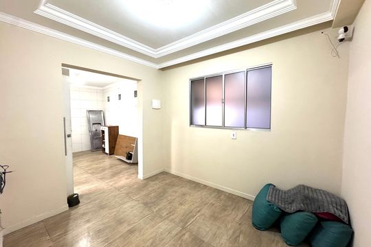 Sala de casa para alugar com 2 quartos, 76m² em Bandeiras, Osasco
