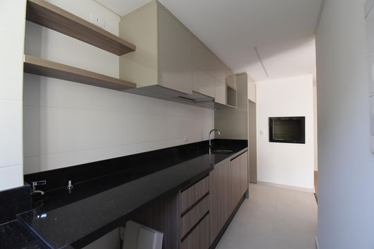 Apartamento à venda com 3 quartos, 71m² em Santo Inácio, Curitiba