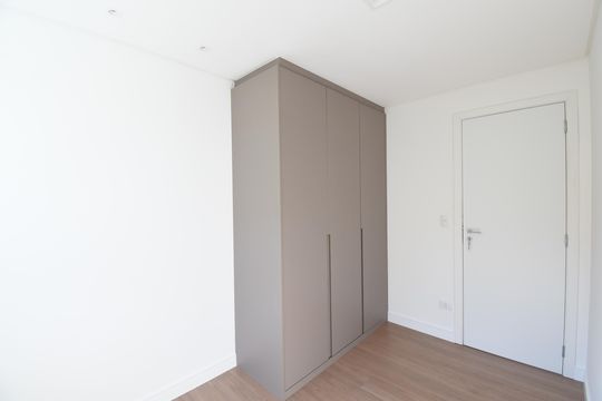 Apartamento à venda com 3 quartos, 71m² em Santo Inácio, Curitiba