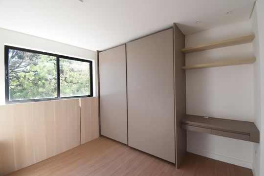 Apartamento à venda com 3 quartos, 71m² em Santo Inácio, Curitiba