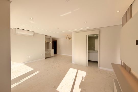 Sala de apartamento à venda com 2 quartos, 95m² em Portal do Paraíso Ii, Jundiaí