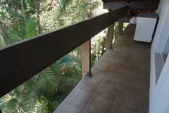 Varanda de casa para alugar com 5 quartos, 1478m² em Chácaras Bosque do Embu, Embu das Artes