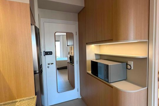 Cozinha de apartamento para alugar com 1 quarto, 24m² em Vila Olímpia, São Paulo