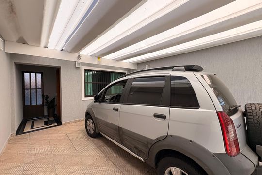 Garagem de casa à venda com 4 quartos, 230m² em Vila Sao Pedro, Santo André