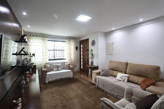 Casa para alugar com 4 quartos, 230m² em Vila Sao Pedro, Santo André