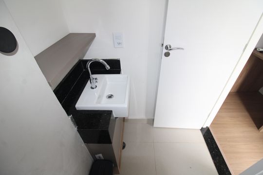 Banheiro de apartamento para alugar com 1 quarto, 29m² em Jardim São Paulo, São Paulo
