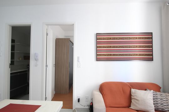 Sala de apartamento para alugar com 2 quartos, 35m² em Jardim Mirante, São Paulo