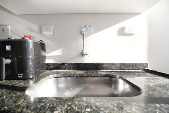 Cozinha de apartamento para alugar com 2 quartos, 40m² em Jardim Kuabara, Taboão da Serra