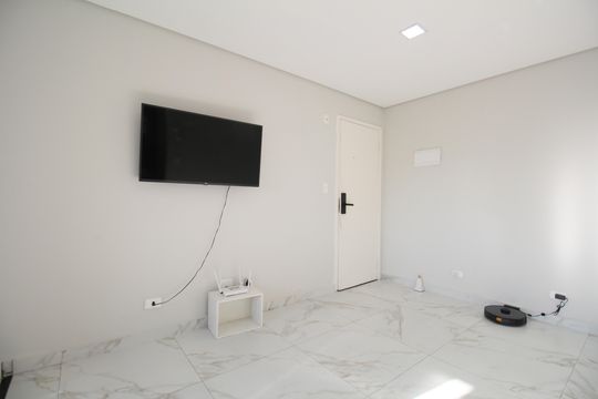 Sala de apartamento para alugar com 2 quartos, 40m² em Jardim Kuabara, Taboão da Serra