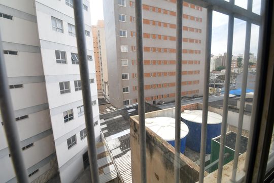 Quarto - Vista de apartamento para alugar com 1 quarto, 44m² em Centro, Campinas