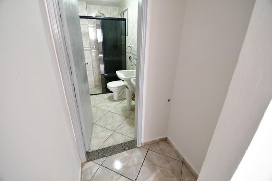 Banheiro de apartamento para alugar com 1 quarto, 44m² em Centro, Campinas