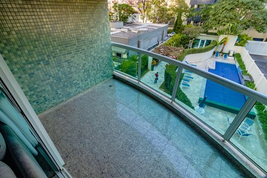 Apartamento à venda com 3 quartos, 137m² em Vila Mariana, São Paulo
