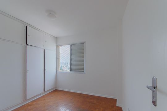 Quarto 2 de apartamento à venda com 3 quartos, 61m² em Vila Deodoro, São Paulo