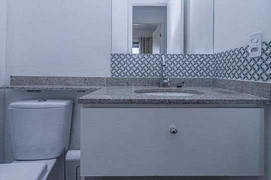 Banheiro de apartamento para alugar com 1 quarto, 33m² em Ipiranga, São Paulo